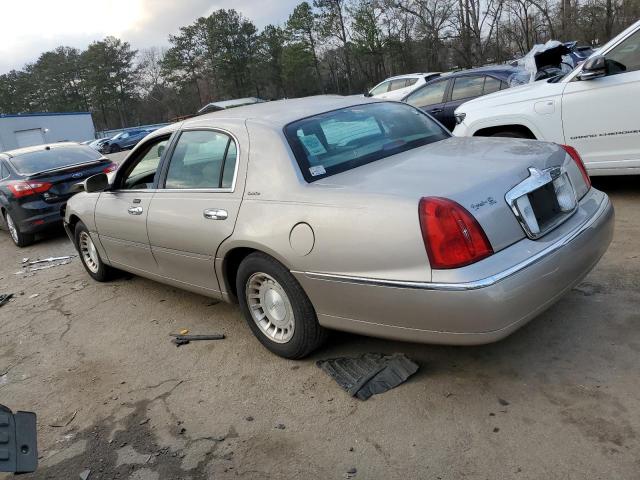 1LNHM81W81Y724476 Lincoln TOWNCAR