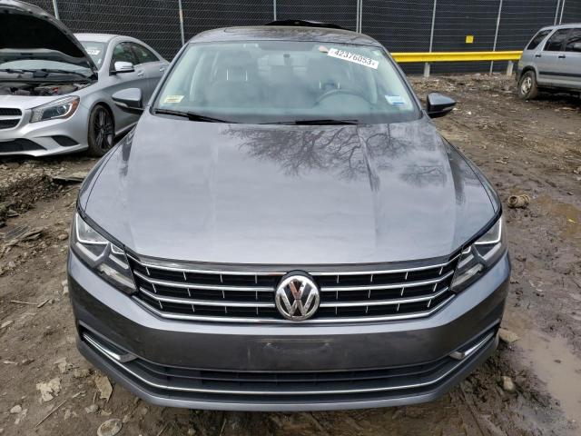 2017 VOLKSWAGEN PASSAT SE - 1VWBT7A38HC075943