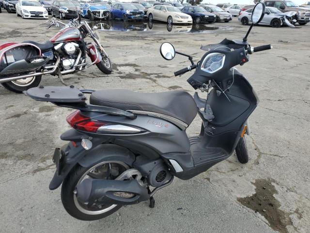 2019 PIAGGIO SCOOTER ZAPM898G4K7000933