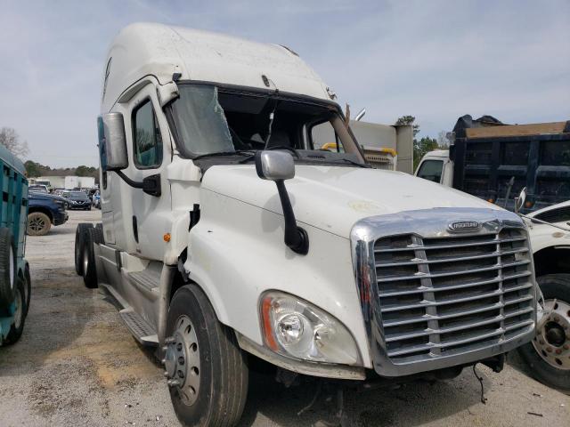 Freightliner Cascadia 1 salvage cars for sale: 2016 Freightliner Cascadia 1