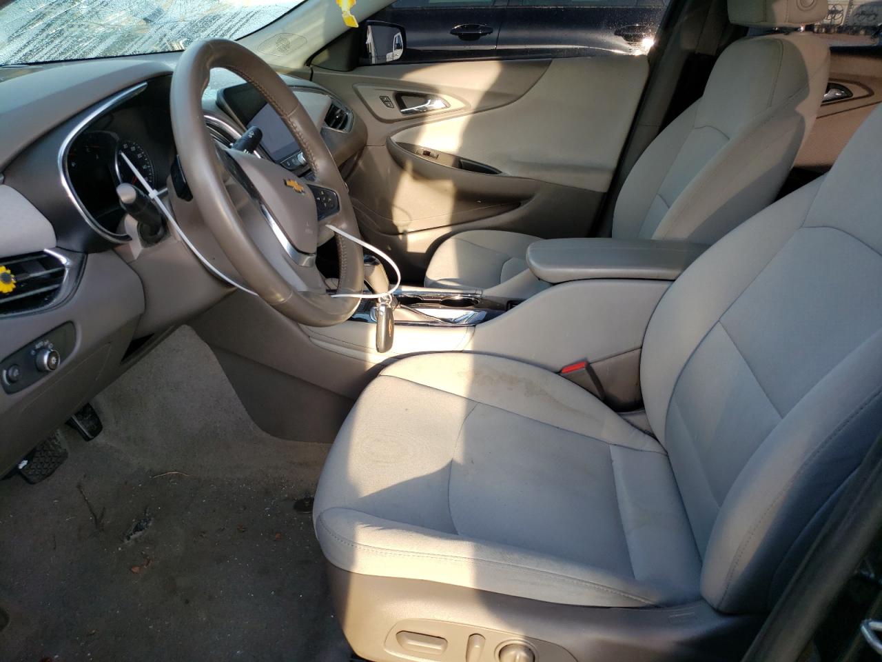 1G1ZD5ST1JF141263 CHEVROLET MALIBU 2018