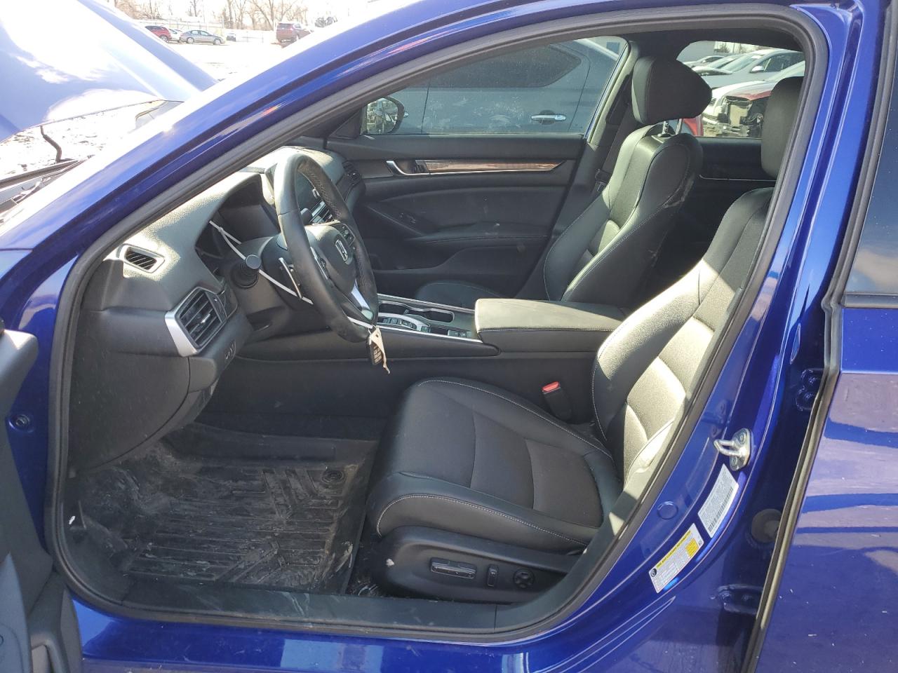 1HGCV2F38KA027957 HONDA ACCORD 2019
