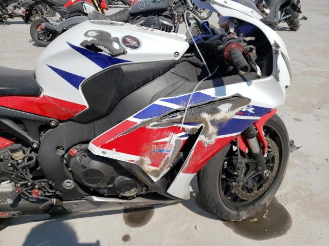 2015 HONDA CBR1000 RR - JH2SC5905FK700097
