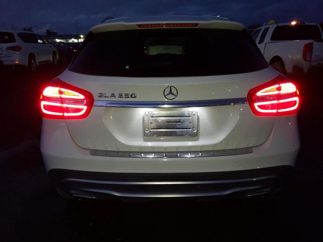 2016 MERCEDES-BENZ GLA 250 - WDCTG4EB2GJ246816