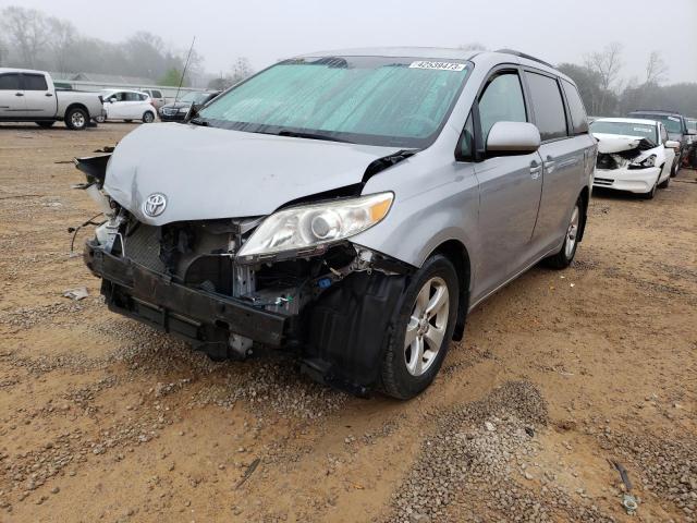 Toyota Sienna salvage cars for sale: 2013 Toyota Sienna LE