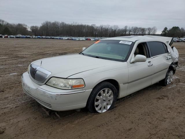 2007 Lincoln Town Car Signature Limited