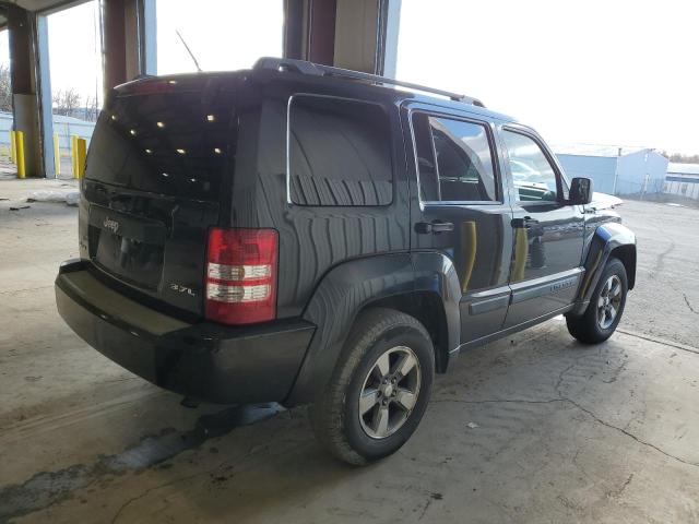1J8GN28K78W281958 Jeep Liberty Sport