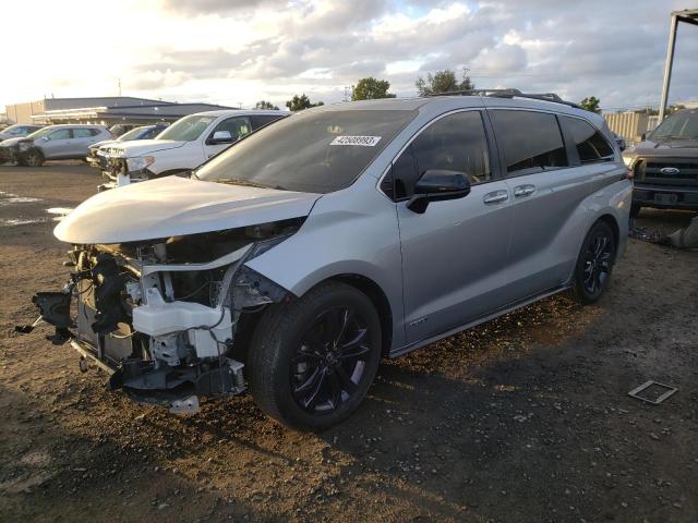 2021 TOYOTA SIENNA XSE - 5TDXRKEC1MS041453