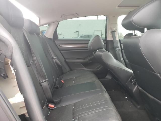 2018 HONDA ACCORD TOU 1HGCV1F9XJA049522