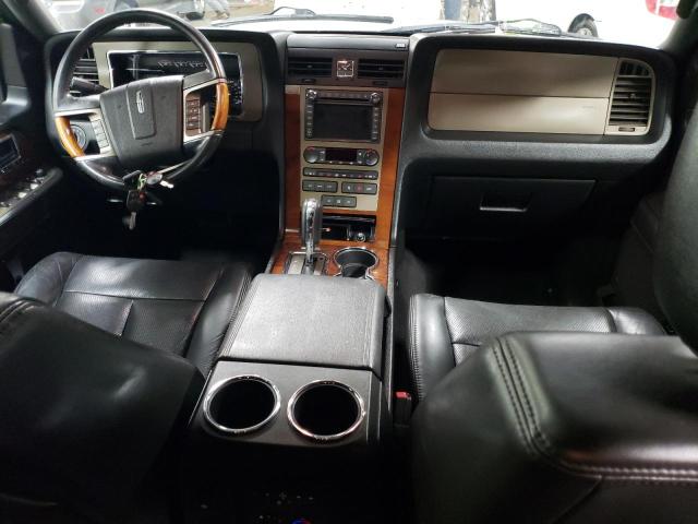 5LMJJ2J5XBEJ05859 Lincoln Navigator