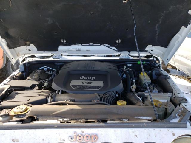 1C4BJWEG5GL246243 Jeep Wrangler Unlimited Sahara