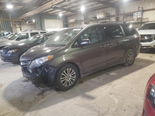 2019 Toyota Sienna XLE