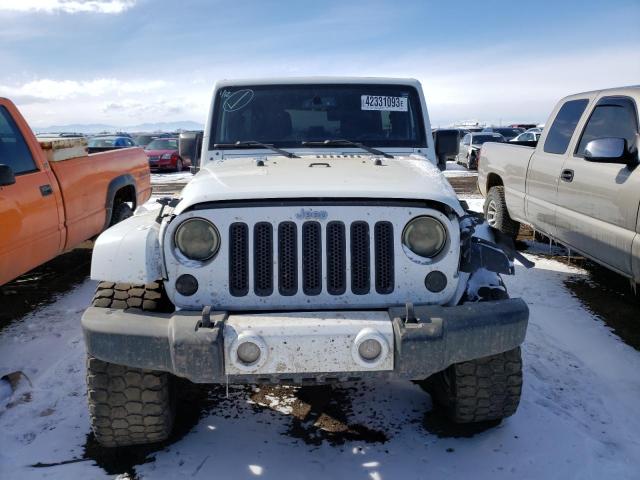 1C4BJWEG5GL246243 Jeep Wrangler Unlimited Sahara