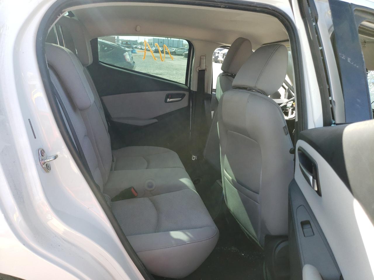 2020 Toyota Yaris - Image 10