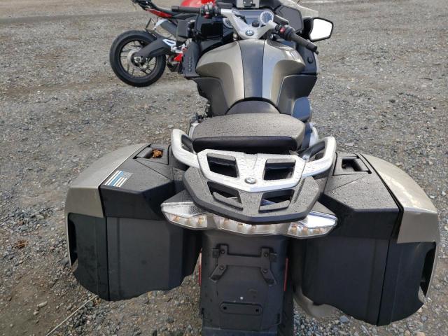 2016 BMW R1200 RT - WB10A1308GZ195881