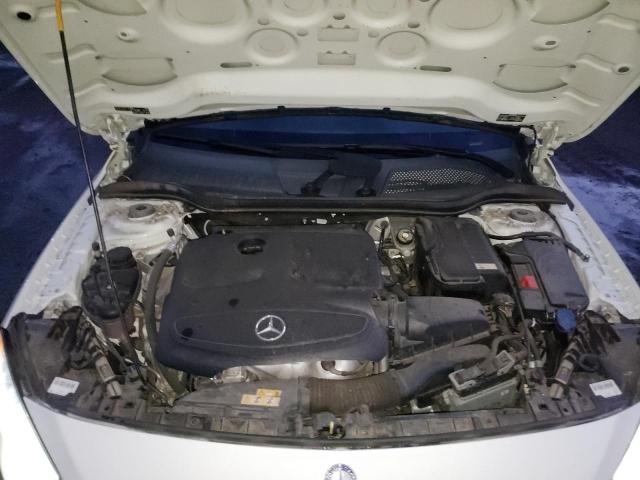 2016 MERCEDES-BENZ GLA 250 - WDCTG4EB2GJ246816