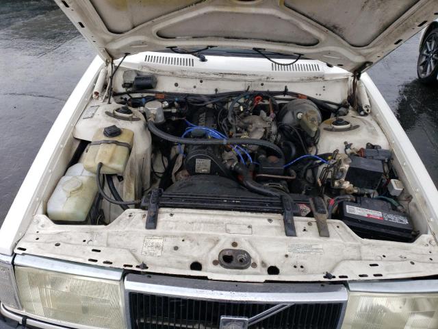 YV1AS8805N1464141 Volvo 240 BASE