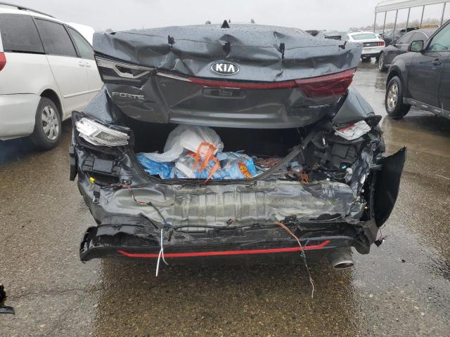 3KPF34AD7ME382972 KIA Forte Gt Line