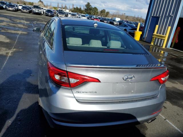 2016 HYUNDAI SONATA SE 5NPE24AF2GH405817