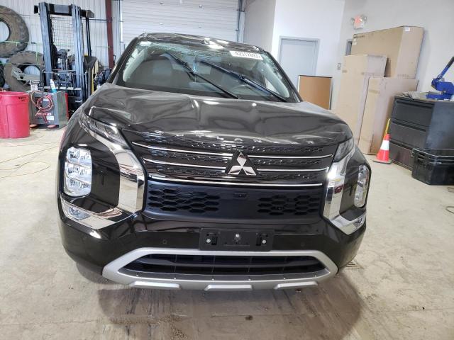 JA4J4UA80NZ016944 Mitsubishi Outlander Se