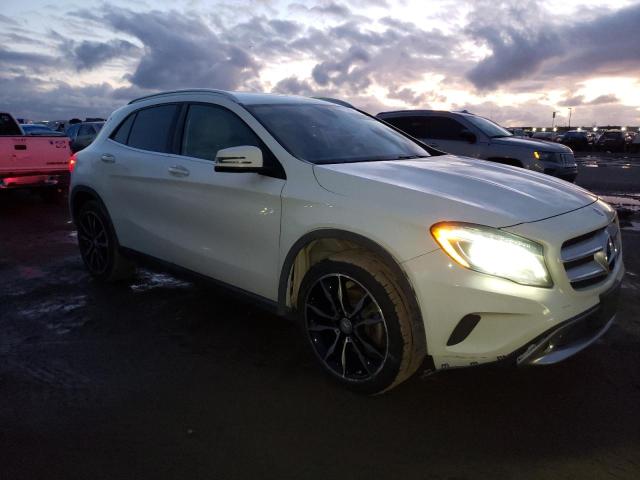 2016 MERCEDES-BENZ GLA 250 - WDCTG4EB2GJ246816