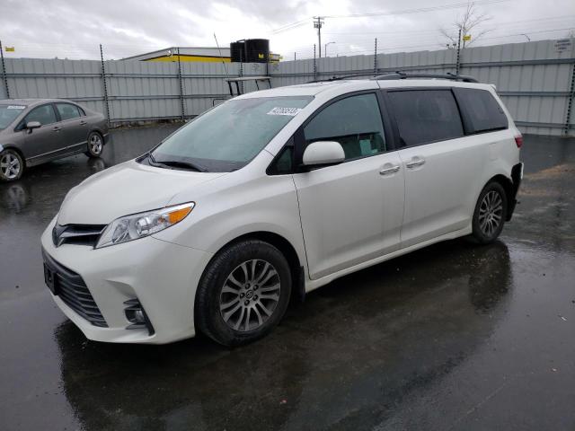 2019 Toyota Sienna XLE