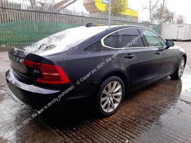 LVYPSA8BDJP032329 Volvo S90 Moment