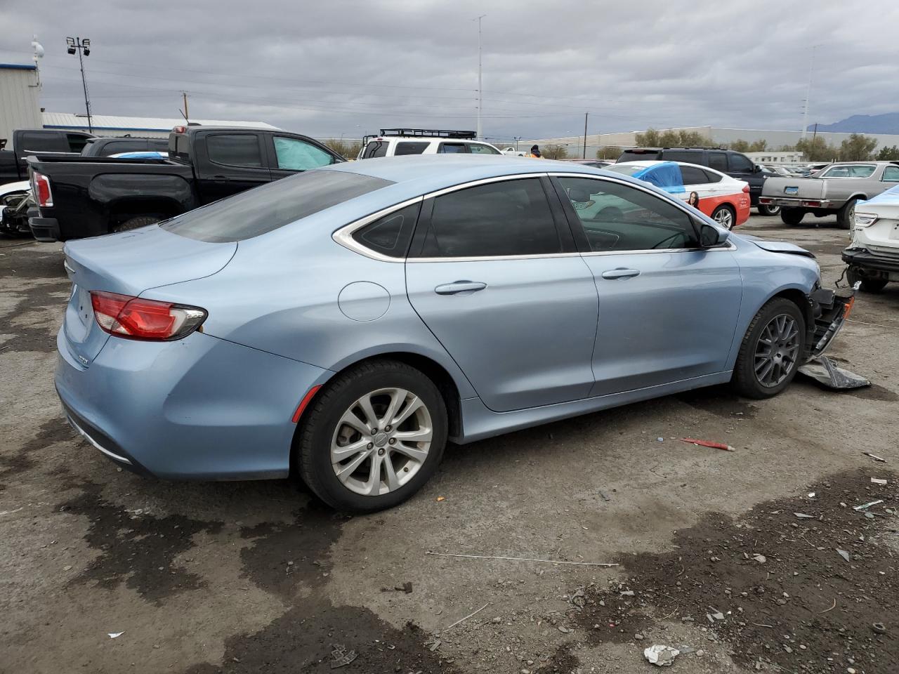 2015 Chrysler 200 Limited vin: 1C3CCCAB5FN648374