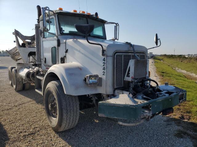 Salvage cars for sale from Copart Arcadia, FL: 2007 Peterbilt 357