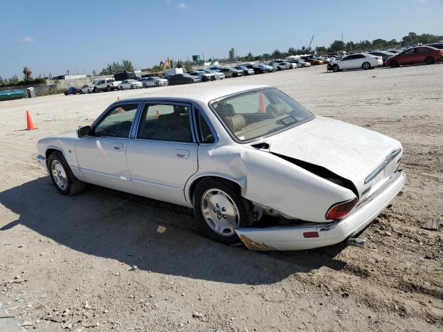 SAJHX1743TC766869 Jaguar XJ6