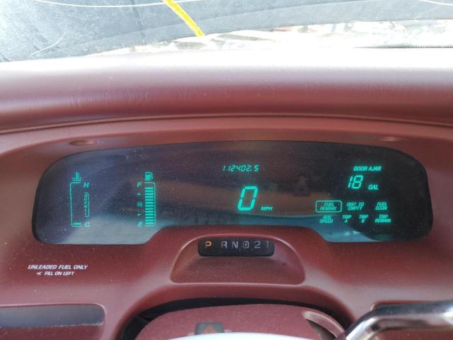 1LNLM81W1TY663176 Lincoln TOWNCAR
