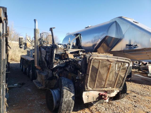 Salvage cars for sale from Copart Oklahoma City, OK: 2021 Peterbilt 567