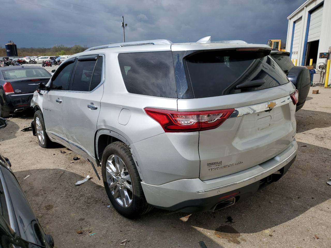 1GNEVJKW5KJ248828 Chevrolet Traverse H 2