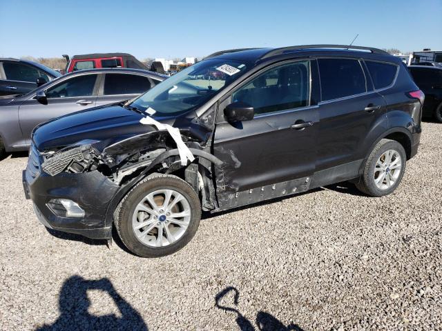 Salvage cars for sale from Copart Wichita, KS: 2018 Ford Escape SE