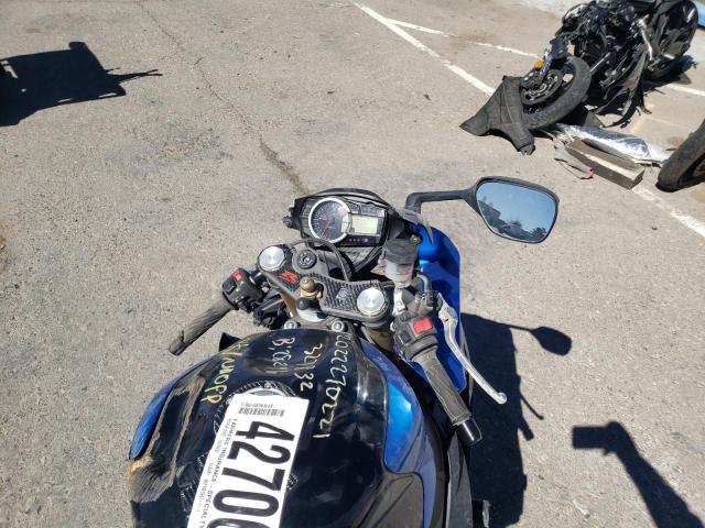 2011 SUZUKI GSX750 - JS1GR7MA1B2100173