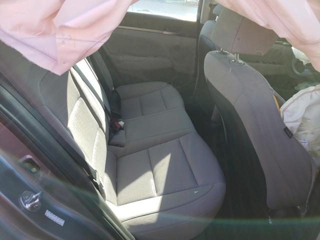 2018 HYUNDAI ELANTRA SE KMHD84LF2JU599863