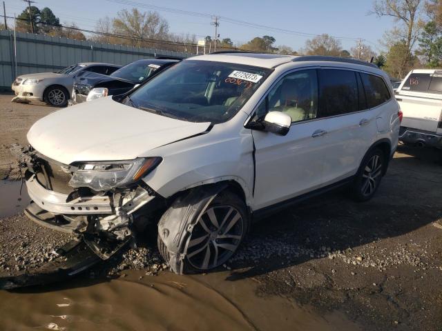 2017 HONDA PILOT TOUR 5FNYF5H90HB003673