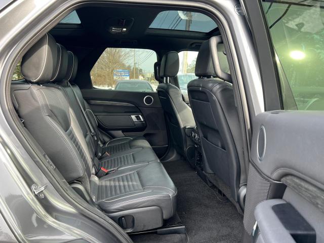 SALRRBBV8HA037944 Land Rover Discovery Hse