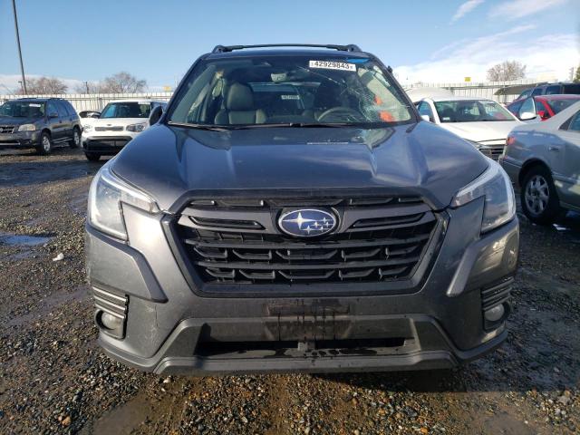 JF2SKAPC4NH416569 Subaru Forester Limited