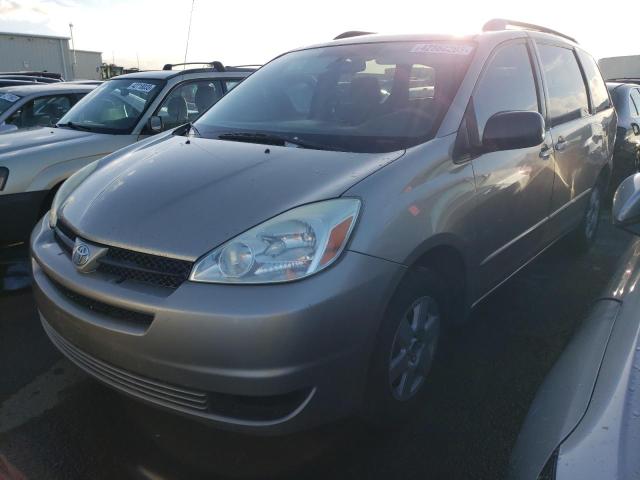 2004 Toyota Sienna CE