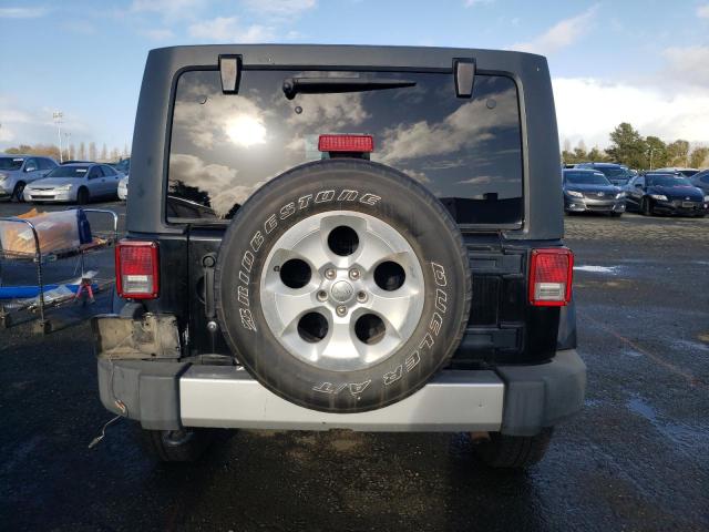 1C4BJWEG0EL117128 Jeep Wrangler Unlimited Sahara