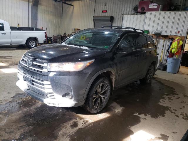 Salvage cars for sale from Copart Lyman, ME: 2018 Toyota Highlander LE