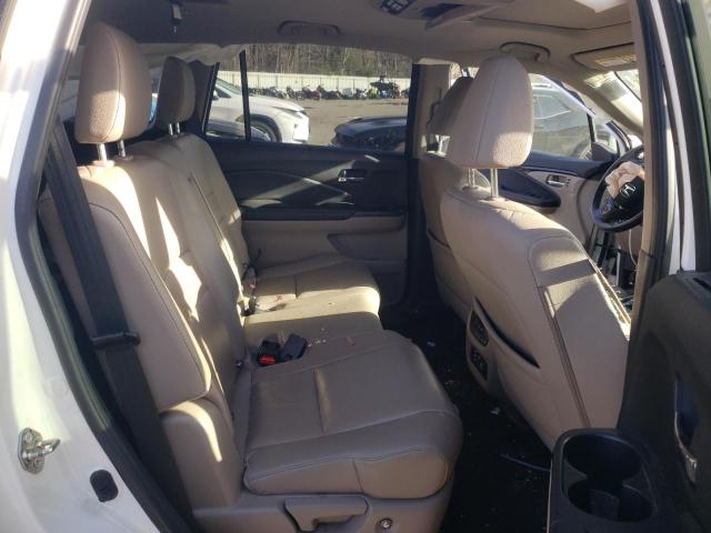 2017 HONDA PILOT TOUR 5FNYF5H90HB003673