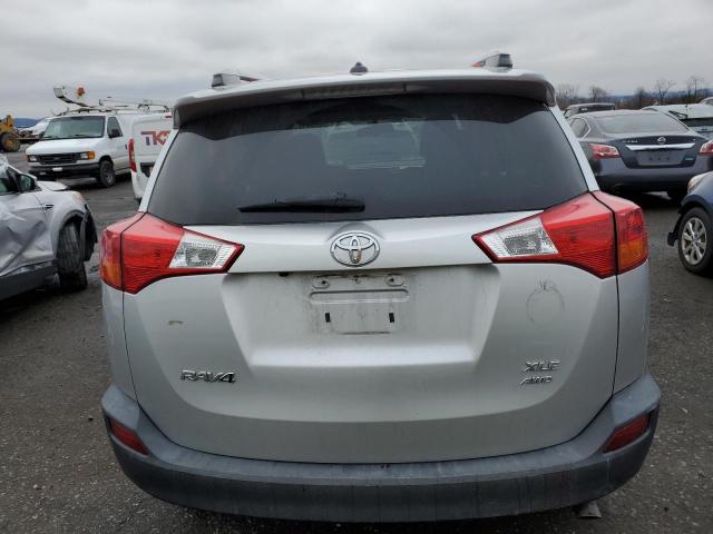 2015 TOYOTA RAV4 XLE 2T3RFREV4FW357491