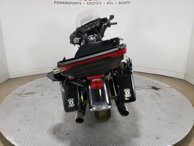 2019 HARLEY-DAVIDSON FLHTCU - 1HD1FCC10KB648596