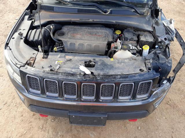 3C4NJDDB1JT451609 Jeep Compass Trailhawk