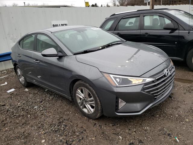 2019 HYUNDAI ELANTRA SE 5NPD84LFXKH471788