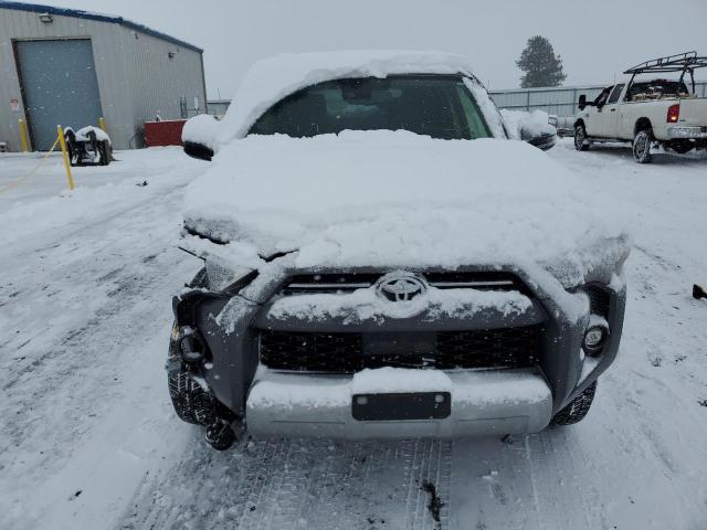 2022 TOYOTA 4RUNNER SR JTEPU5JR4N6017106