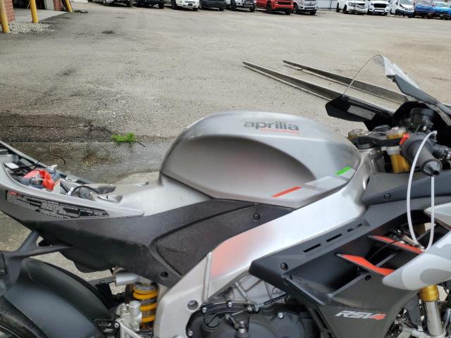 2022 APRILIA RSV4 1100 - ZD4KYUA06NS000530