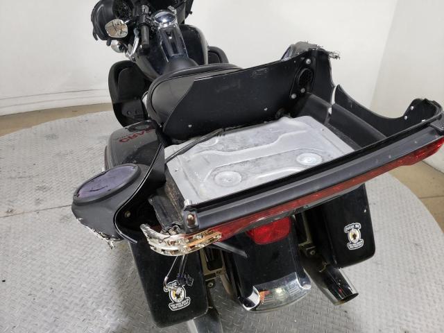 2019 HARLEY-DAVIDSON FLHTCU - 1HD1FCC10KB648596